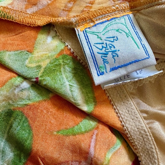 🌺 Vintage Baja Blue One-Piece Swimsuit ( S-M) - Picture 3 of 4